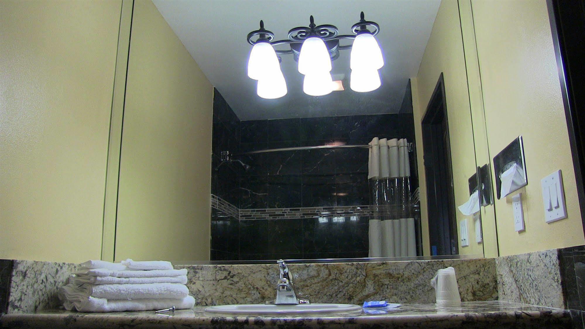 Redondo Beach Inn-Lax (Adults Only) Gardena Dış mekan fotoğraf