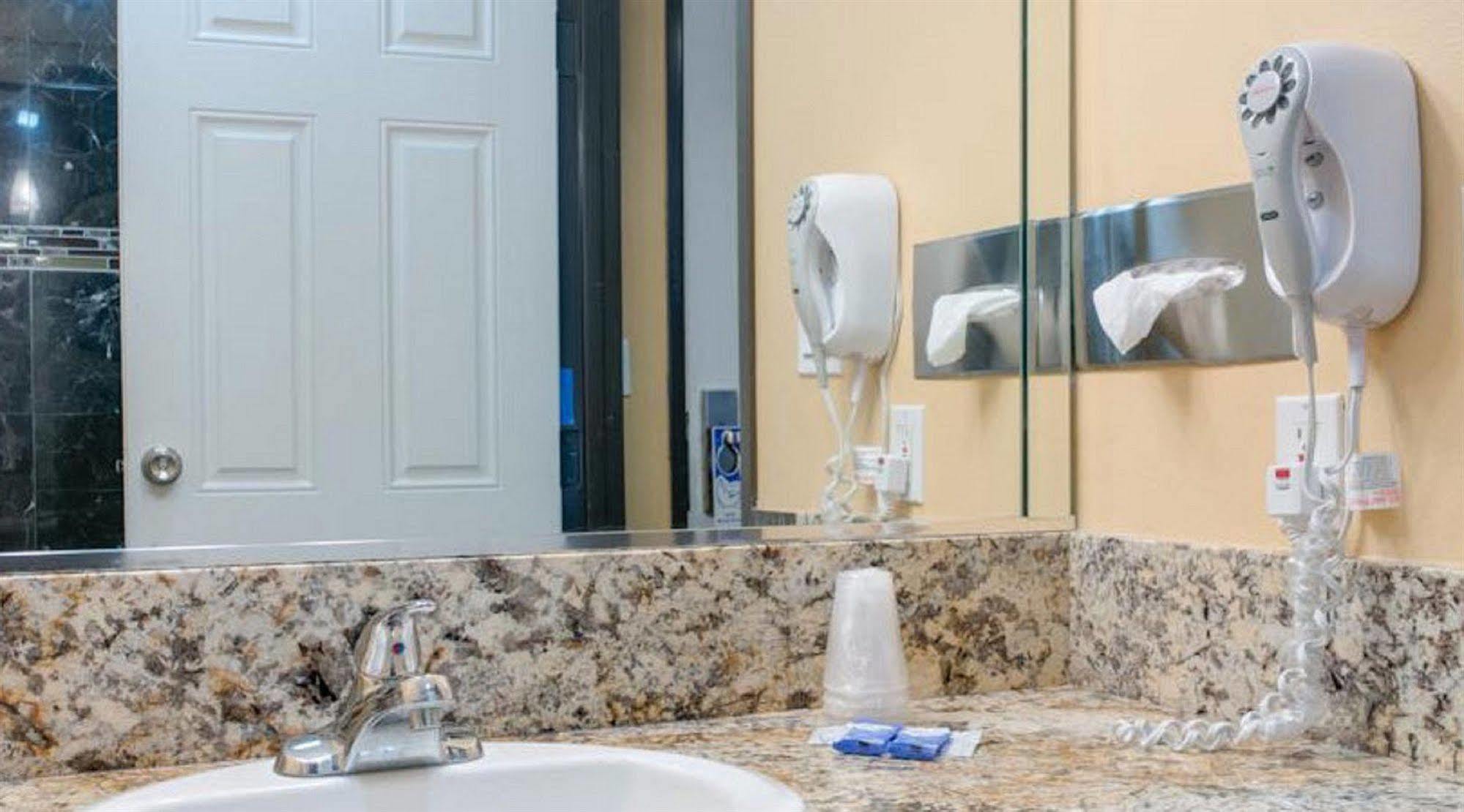 Redondo Beach Inn-Lax (Adults Only) Gardena Dış mekan fotoğraf